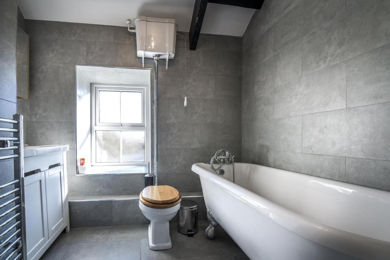 Barn Conversion - Hot Tub - Penally - Tenby エクステリア 写真