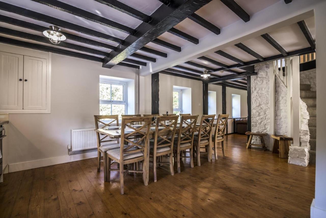 Barn Conversion - Hot Tub - Penally - Tenby エクステリア 写真
