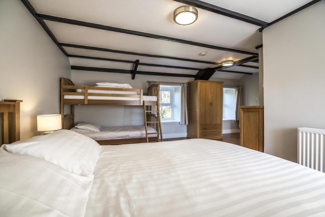 Barn Conversion - Hot Tub - Penally - Tenby エクステリア 写真